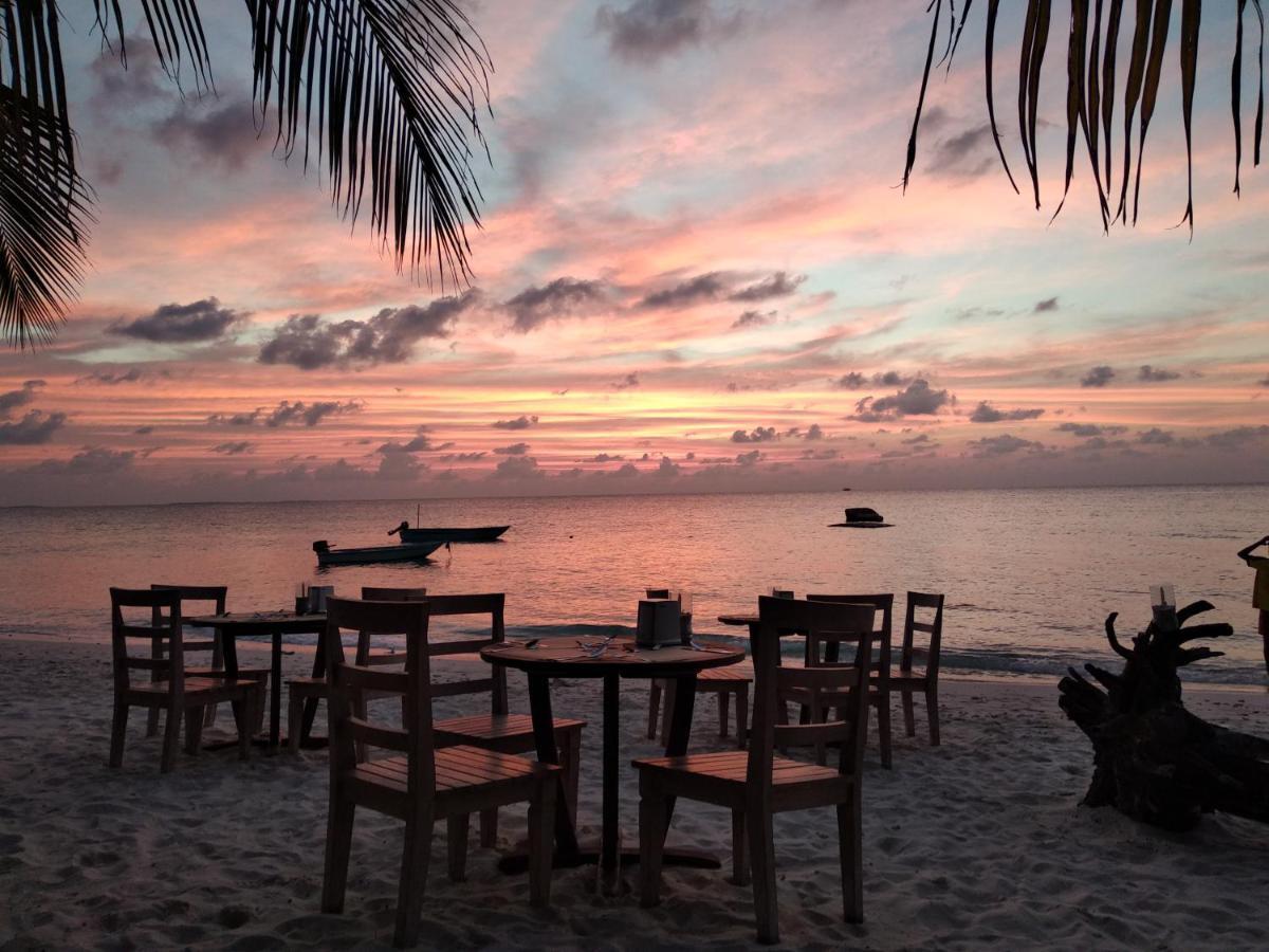 Dhigurah Beach Inn Eksteriør bilde